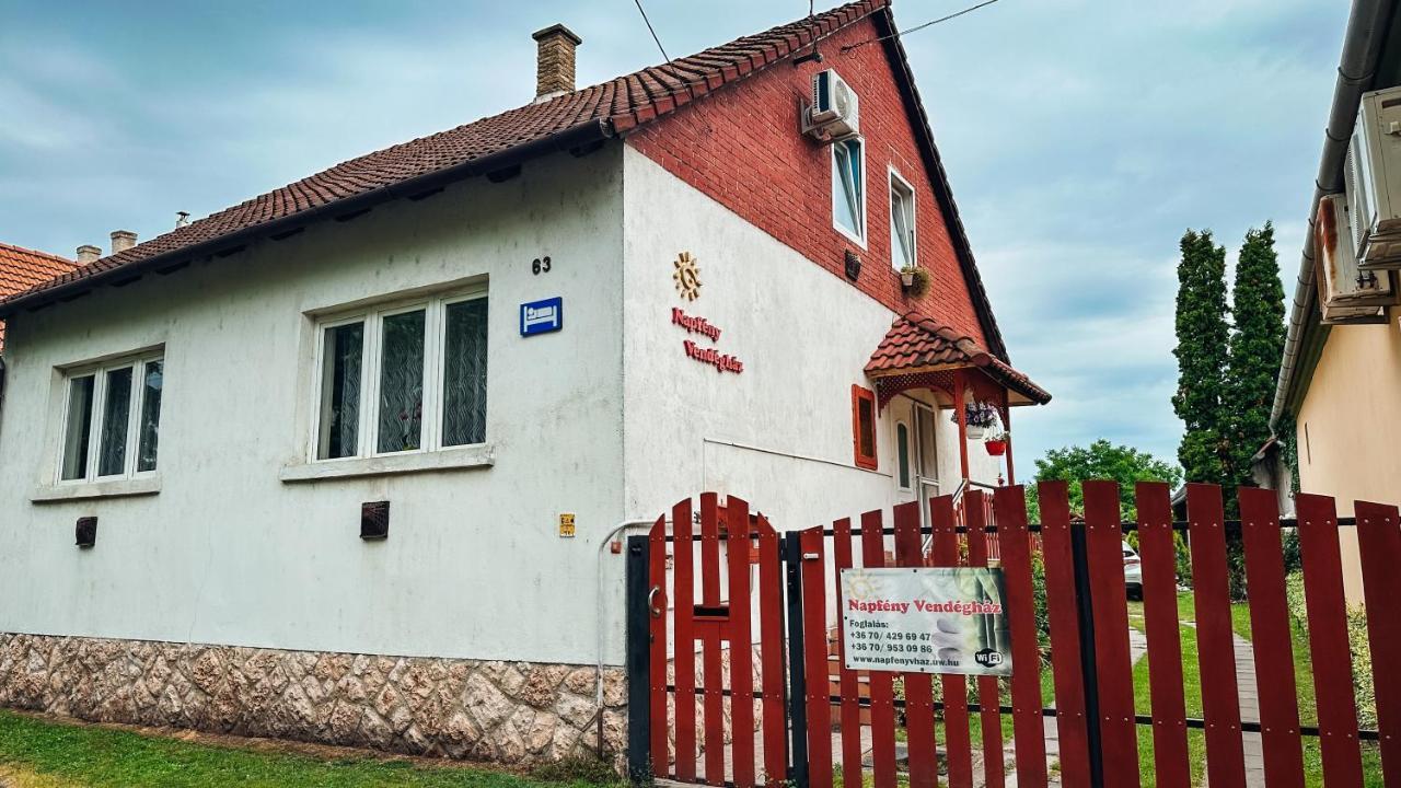 Napfeny Vendeghaz Hotel Győr Exterior foto