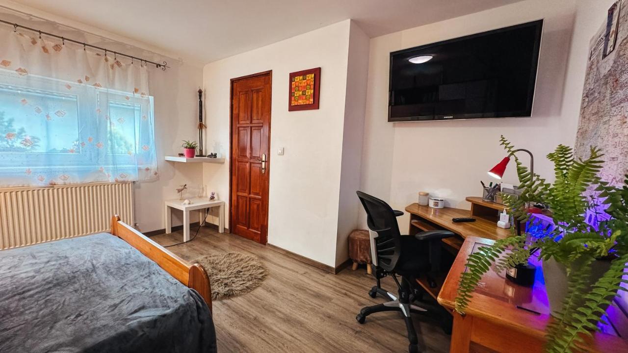 Napfeny Vendeghaz Hotel Győr Exterior foto